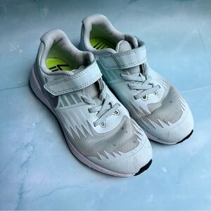 Kids Light Blue Nike star runner